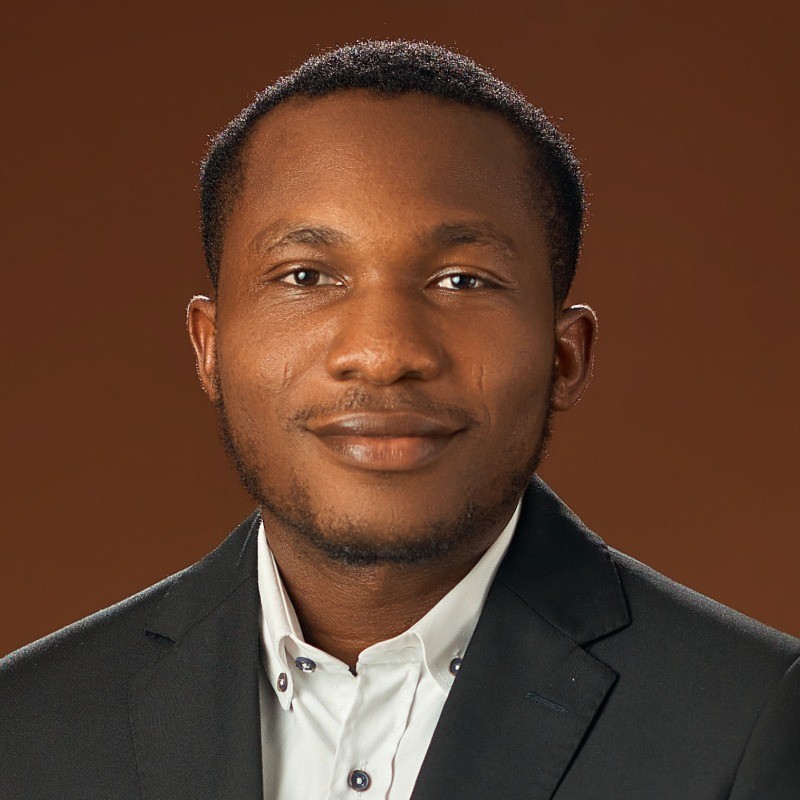 Meshach Aderele, Design lead
EU StudyAssist on black suit and smiling